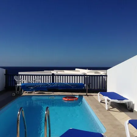 The Lookout Villa